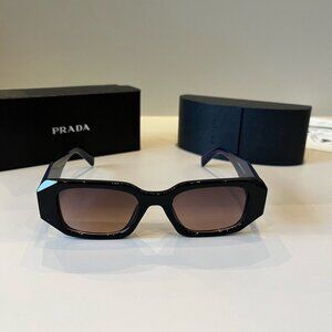 Prada Fashion Black Wide Edge Sunglasses